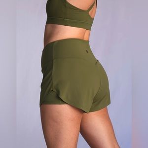 Love Fitness Apparel breeze runner shorts M